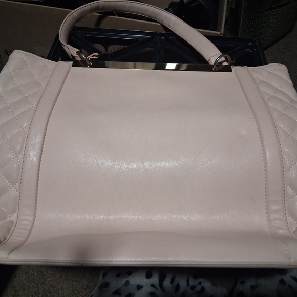 No Boundaries Handbags - No Boundaries Light Pink Quilted Crossbody Bag